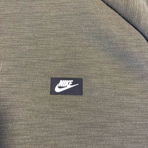Nike crew sweatshirt